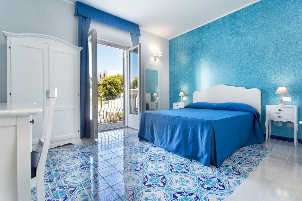 Odysseus Hotel Lipari  Exteriör bild