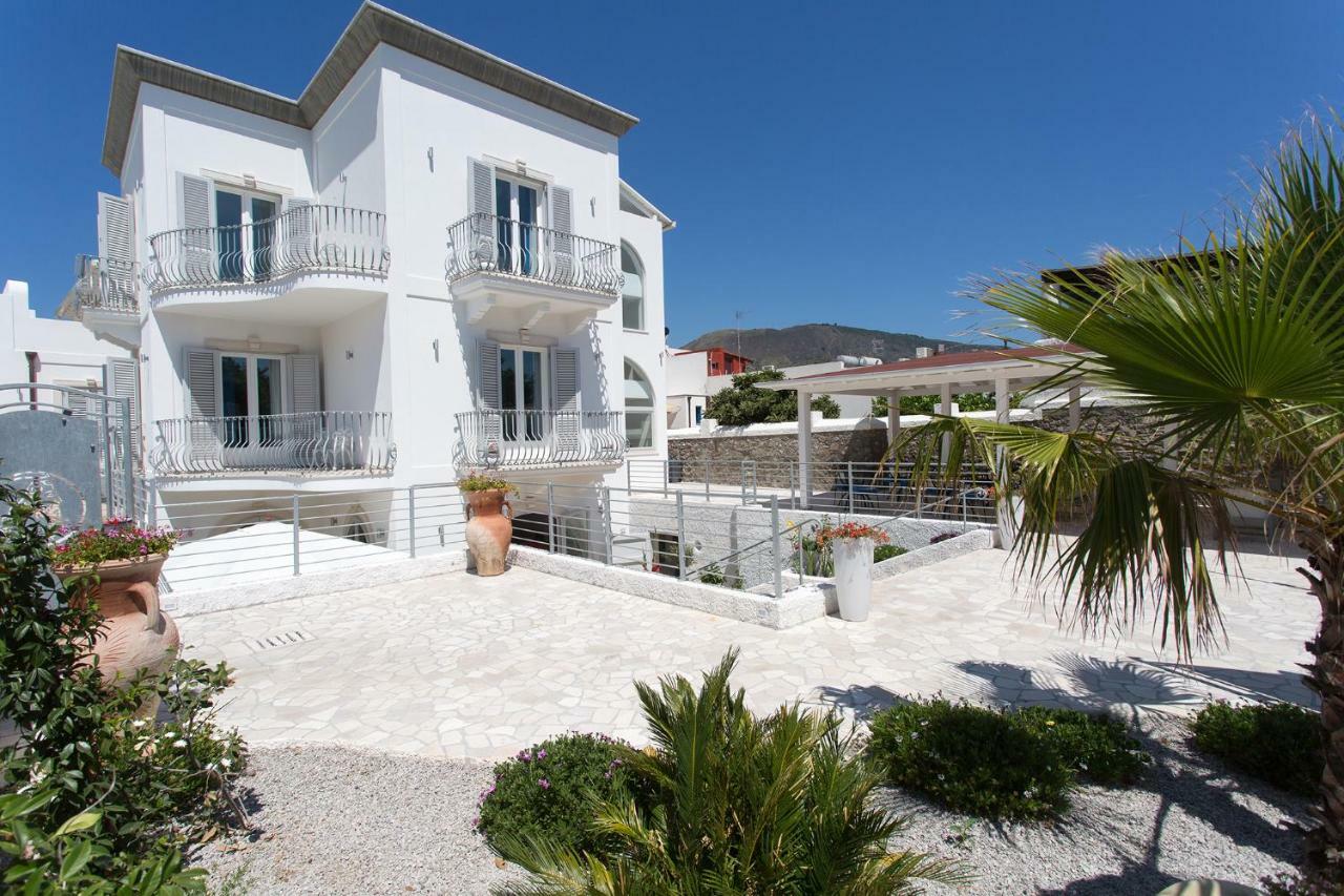 Odysseus Hotel Lipari  Exteriör bild