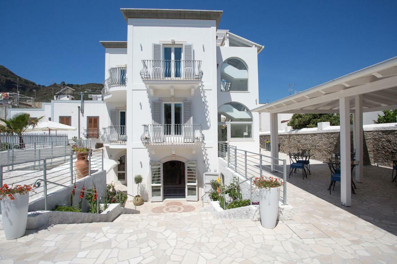 Odysseus Hotel Lipari  Exteriör bild